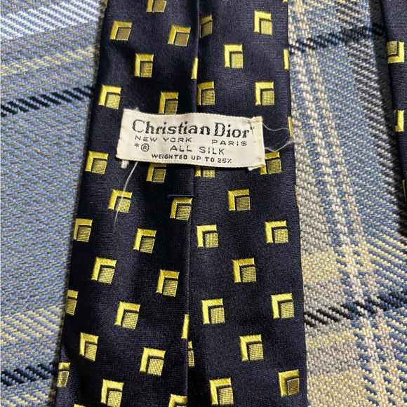 Christian Dior 100% Silk Tie | Mens Tie | Square Pattern - Picture 4 of 5
